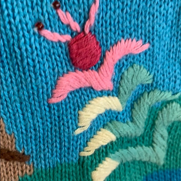 Adorable Quacker factory sweater size medium - Picture 4 of 6